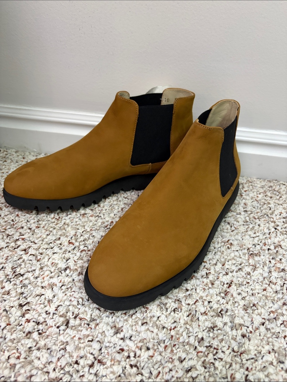 Amalfi Men's Chukka Boots in Tan and Black